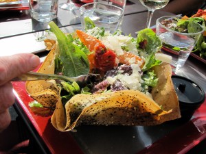 Exquisite lunch in Gordes